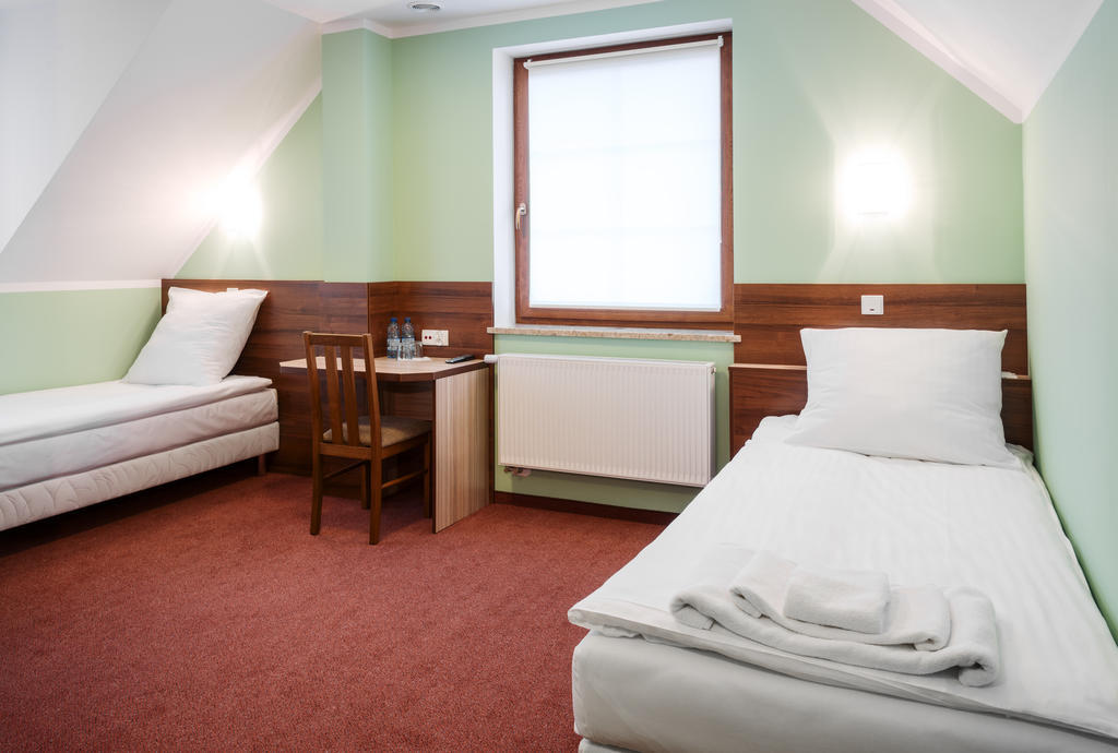 Hôtel Vera à Sulechów Chambre photo