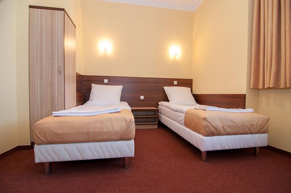 Hôtel Vera à Sulechów Chambre photo